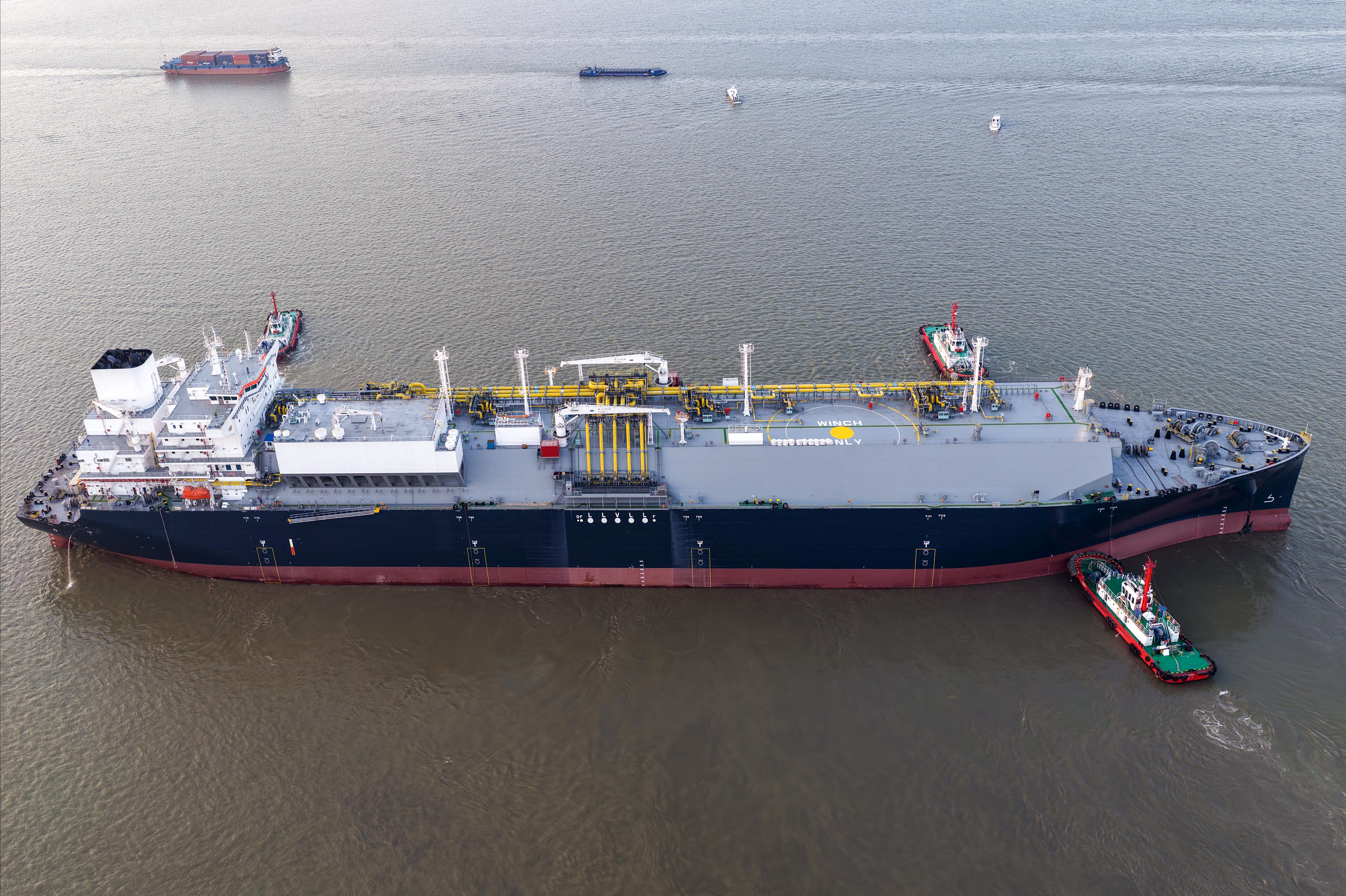 China resumes fuel exports + US oil sanctions + Emission quotas for local cadres