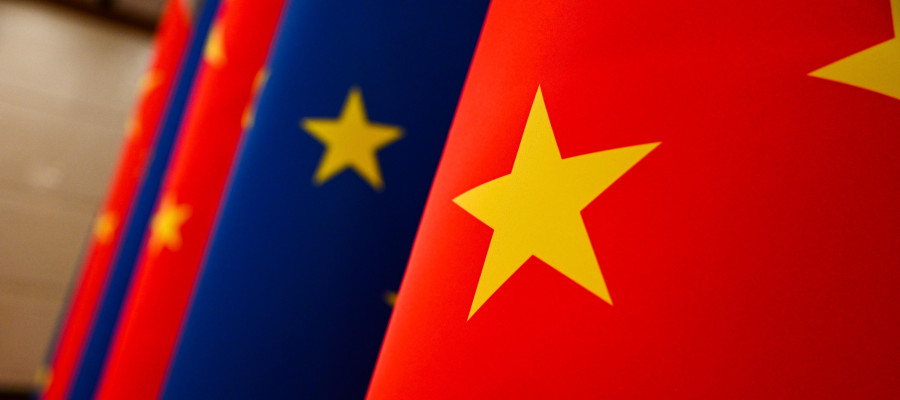 European and Chinese flags