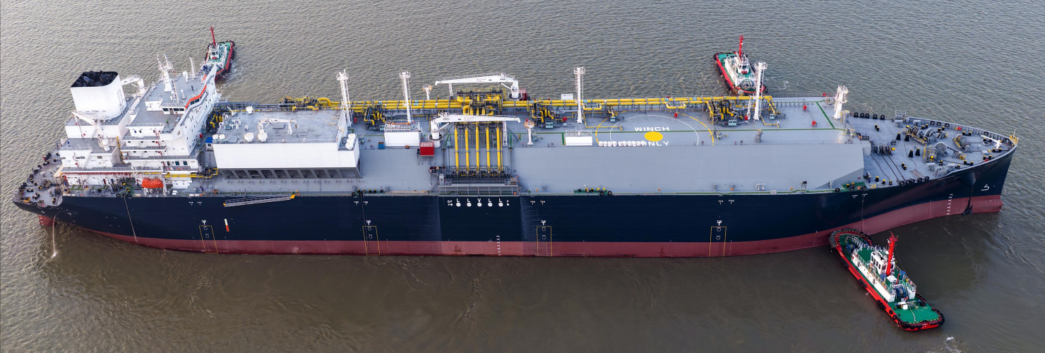 The super ultra large LNG carrier "Xinfu 124" with a capacity of 175000 cubic meters, built and constructed by Chinese private shipbuilding enterprise Yangzijiang Shipbuilding Group,  is sailing on the Jingjiang section of the Yangtze River in Taizhou City, Jiangsu Province
