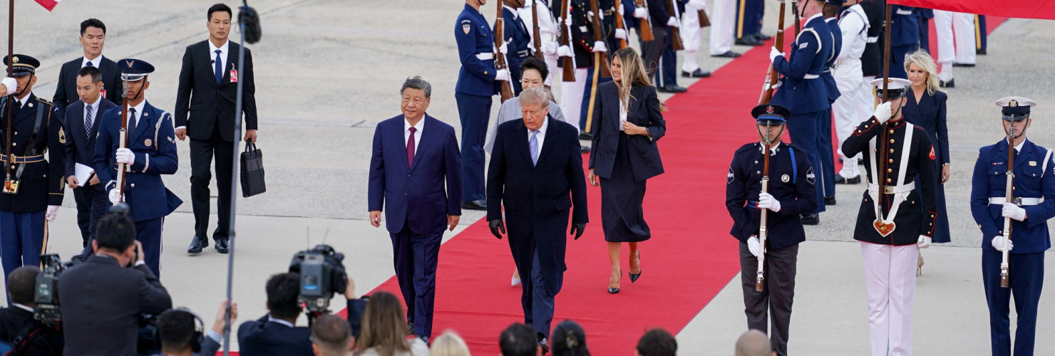 Xi Jinping, China's president, from left, Peng Liyuan, China's first lady, US President Donald Trump, and First Lady Melania Trump during an arrival ceremony at Joint Base Andrews, Maryland, US, on Wednesday, Sept. 23, 2026. 