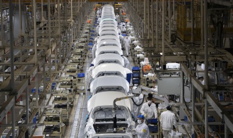 car assembly line at the Dongfeng Honda Automobile Co., Ltd factory in Wuhan