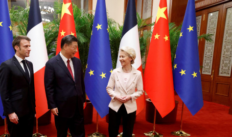 Xi Jinping, Emmanuel Macron, and Ursula von der Leyen meet for a working session in Beijing on April 6, 2023.