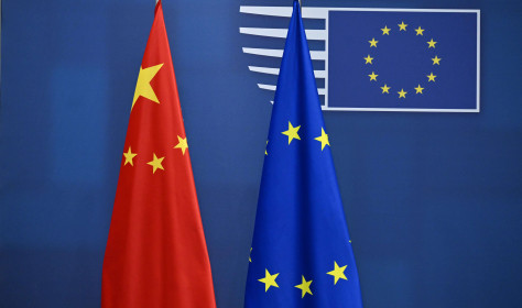 European Union and Chinese flags 
