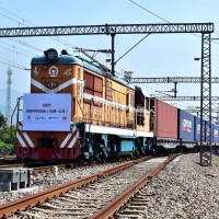 The first direct freight train running from Britain to China arrives at Yiwu West Station in Yiwu city, east China's Zhejiang province, 29 April 2017.   