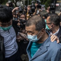 Der Hongkonger Medientycoon Jimmy Lai bei seiner Festnahme am 18. April in Hongkong. 