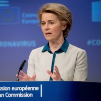 EU-Kommissionspräsidentin Ursula von der Leyen hat betont, sie würde eine Zusammenarbeit mit China bei der Untersuchung des Pandemie-Ursprungs begrüßen. Quelle: picture alliance/Photoshot