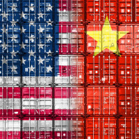 Containers with US and Chinese flags
