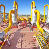 Technicians inspect equipment and facilities of the China-Russia East Route natural gas pipeline at the Qinhuangdao sub-transport pigging station of the Northern Pipeline of the National pipeline Network in Haigang district of Qinhuangdao city, North China's Hebei province, May 1, 2024.