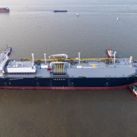 The super ultra large LNG carrier "Xinfu 124" with a capacity of 175000 cubic meters, built and constructed by Chinese private shipbuilding enterprise Yangzijiang Shipbuilding Group,  is sailing on the Jingjiang section of the Yangtze River in Taizhou City, Jiangsu Province