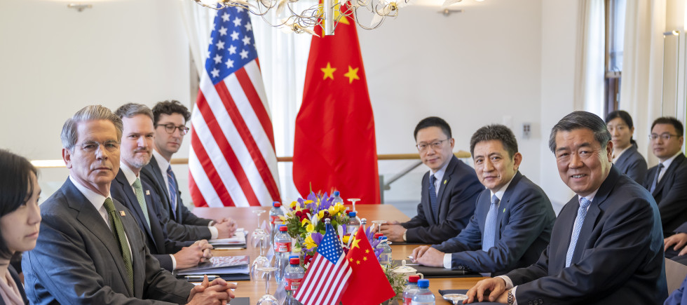 US Secretary of the Treasury Scott Bessent, US Trade Representative Jamieson Greer, Li Chenggang, China International Trade Representative (full minister rank) and Vice Minister of Commerce, Chinese Vice Premier He Lifeng, left and right, they are preparing to discuss for the second day during a bilateral meeting between the United States and China, in Geneva, Switzerland, on Sunday, May 11, 2025.
