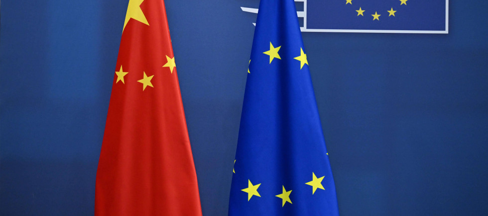 European Union and Chinese flags 