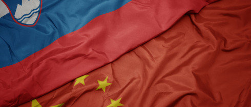 flags of china and slovenia